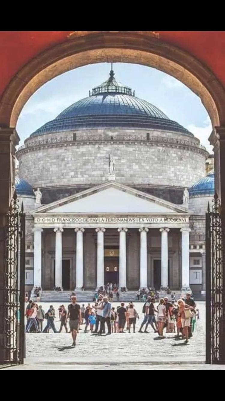Ferienwohnung Il Giglio Rosso Neapel Exterior foto