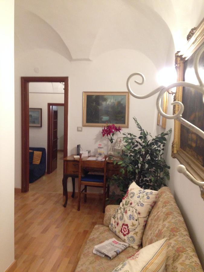 Ferienwohnung Il Giglio Rosso Neapel Exterior foto